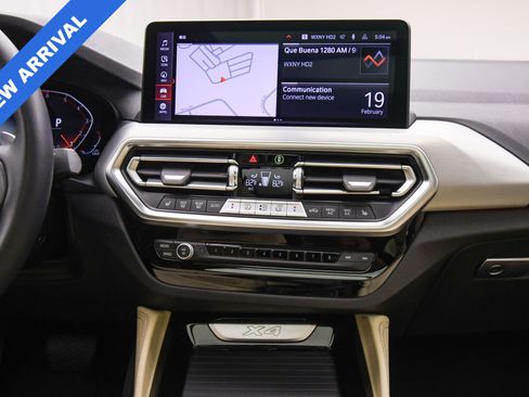 Used 2023 BMW X4 xDrive30i w/ Convenience Package image 39
