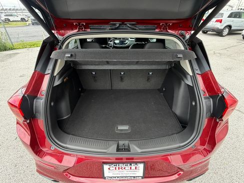 Used 2023 Buick Encore GX Select w/ Sport Touring Package FWD image 6