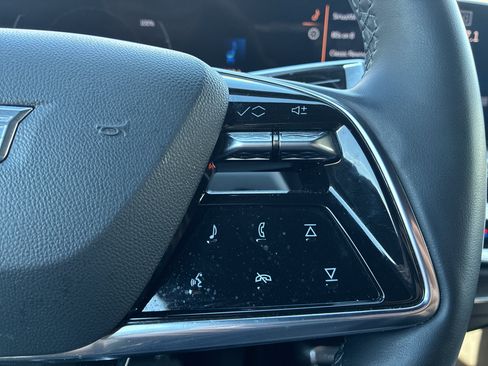 Used 2024 Cadillac Lyriq Luxury RWD image 26