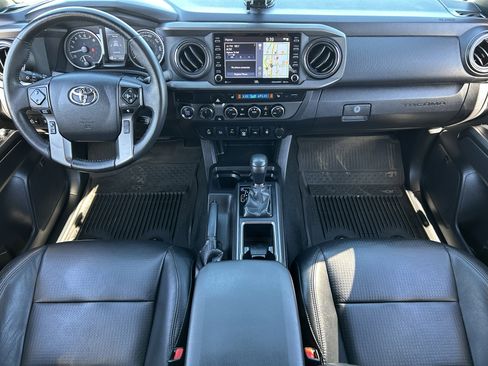 Used 2023 Toyota Tacoma TRD Off-Road w/ TRD Premium Off Road Package image 15