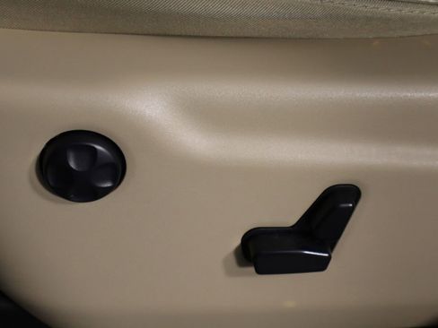 Used 2019 Jeep Grand Cherokee Limited w/ Trailer Tow Group IV image 24