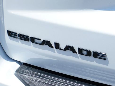 Used 2022 Cadillac Escalade Sport Platinum w/ LPO, ONYX Package AWD/4WD image 59