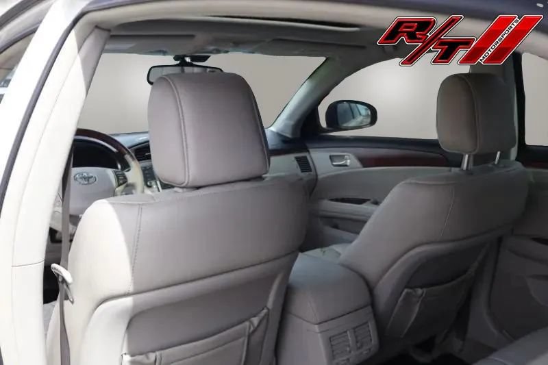 Used 2011 Toyota Avalon Limited FWD image 20