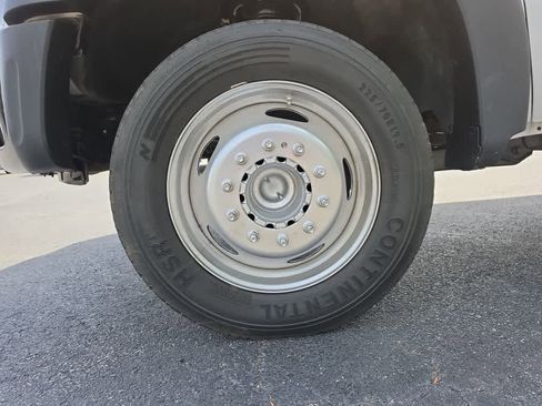 Used 2016 Ford F550 2WD Crew Cab Super Duty image 13