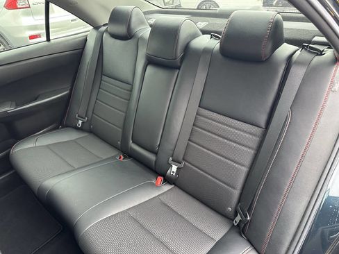 Used 2016 Toyota Camry SE w/ Moonroof Package image 37