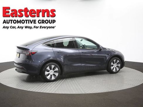Used 2024 Tesla Model Y Long Range AWD/4WD image 35