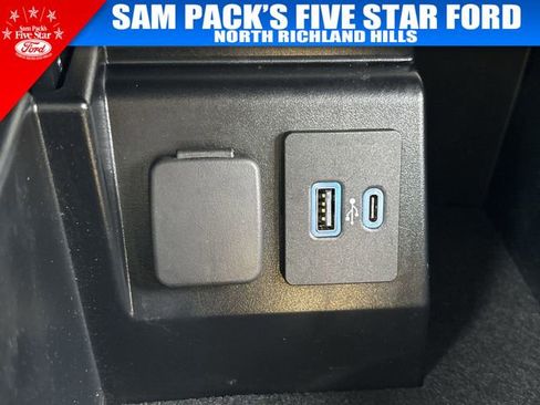 Used 2022 Ford Explorer XLT w/ Equipment Group 202A RWD image 30