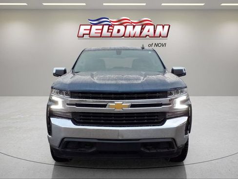 Used 2022 Chevrolet Silverado 1500 LT AWD/4WD image 9