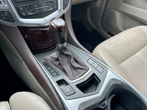 Used 2012 Cadillac SRX Luxury FWD image 3