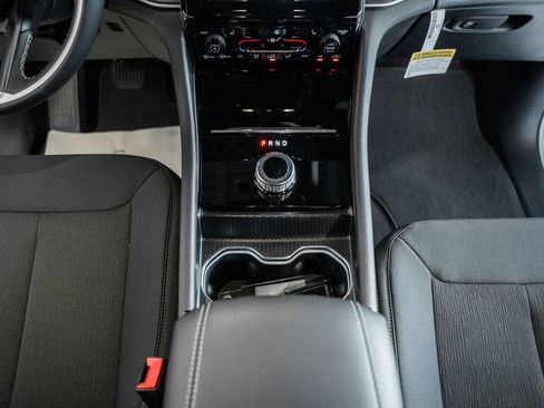 New 2026 Jeep Grand Cherokee Laredo X AWD/4WD image 31
