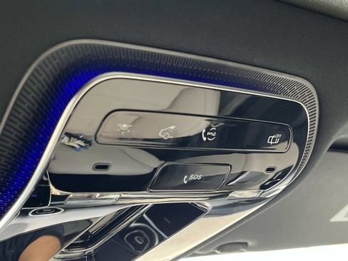 Used 2025 Mercedes-Benz GLC 300 4MATIC image 29