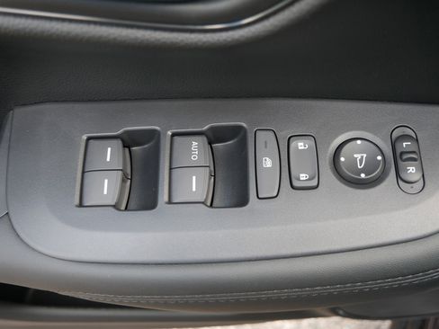 New 2026 Honda HR-V LX image 12