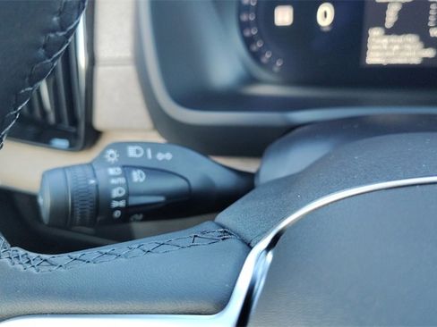 New 2026 Volvo XC90 B6 Ultra image 18