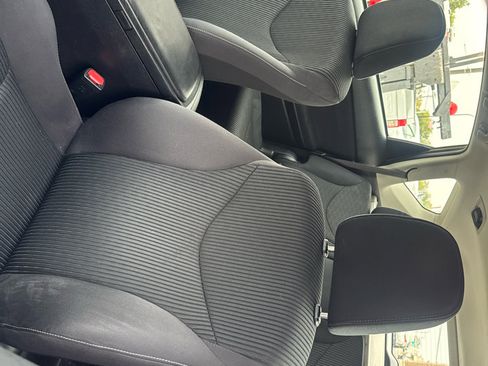 Used 2015 Toyota Prius V Three image 9