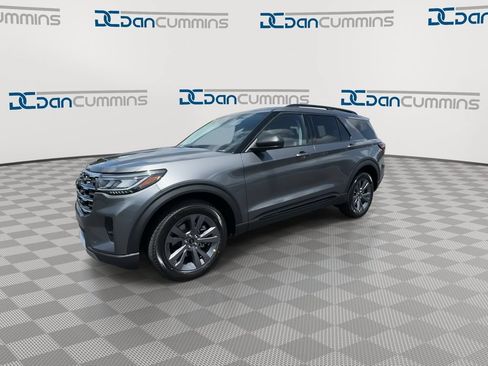 New 2026 Ford Explorer Active w/ Active Comfort Package AWD/4WD image 4