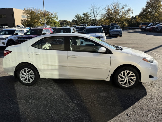 Used 2018 Toyota Corolla LE FWD image 9