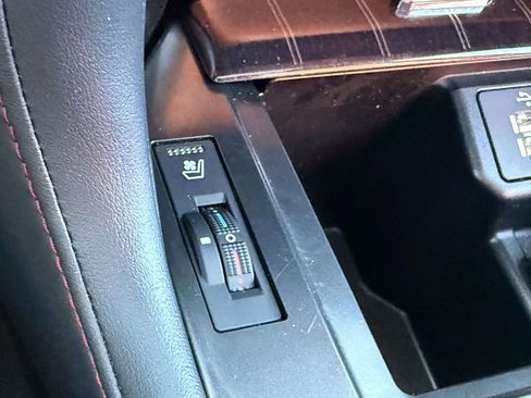 Used 2022 Lexus GX 460 Premium image 23