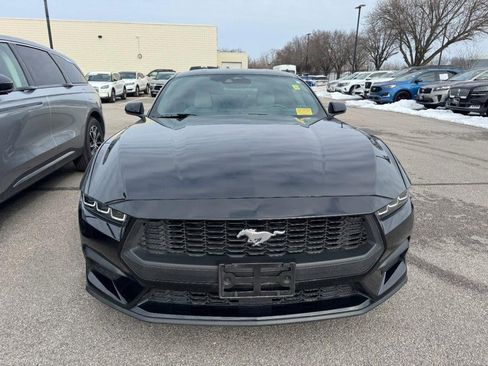 Used 2024 Ford Mustang Premium image 2