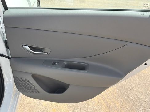 New 2026 Hyundai Elantra Sport FWD image 17