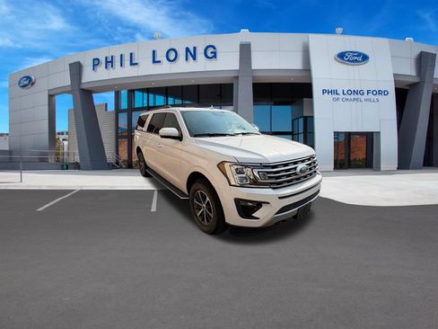 Used 2019 Ford Expedition Max XLT w/ Equipment Group 202A AWD/4WD image 8