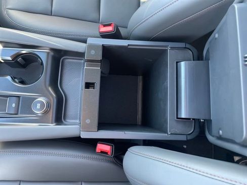 New 2026 Ford Explorer Active w/ Active Comfort Package image 26