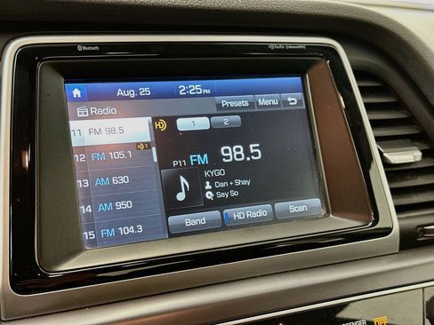 Used 2018 Hyundai Sonata SEL w/ Tech Package 02 FWD image 21