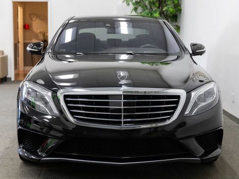 Used 2015 Mercedes-Benz S 63 AMG 4MATIC Sedan w/ Driver Assistance Package image 12