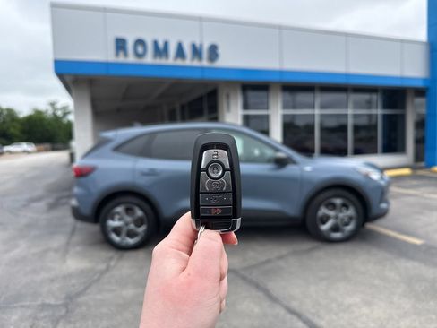 Used 2025 Ford Escape ST-Line w/ Tech Pack #1 AWD/4WD image 23