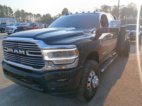 Used 2024 RAM 3500 Laramie w/ Bed Utility Group image 15