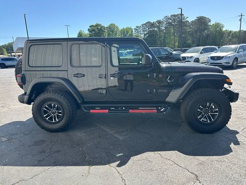 Used 2024 Jeep Wrangler Unlimited Rubicon AWD/4WD image 5