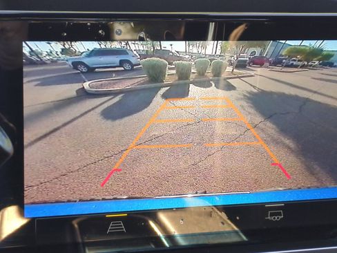 Used 2022 Chevrolet Silverado 1500 LT image 28