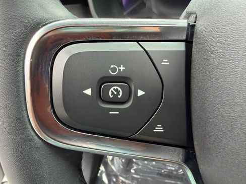 Used 2023 Volvo XC40 Recharge Plus AWD/4WD image 15