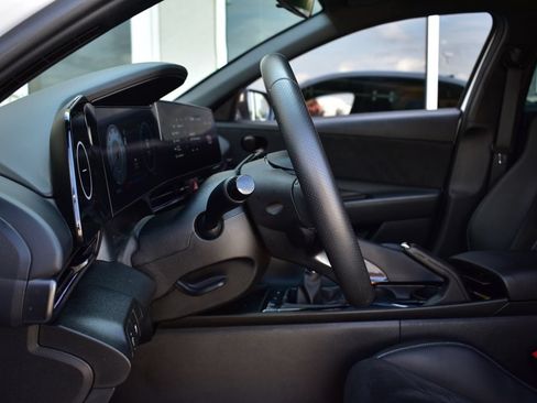 Used 2025 Hyundai Elantra N FWD image 40