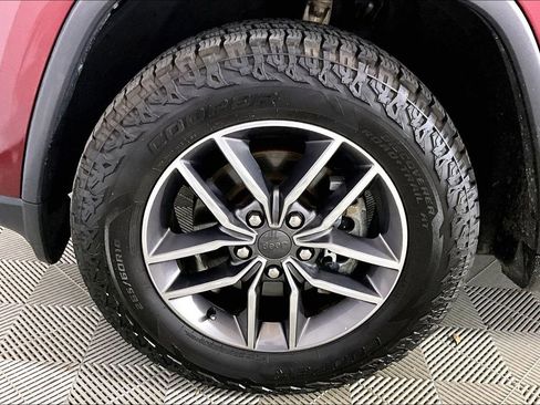Used 2020 Jeep Grand Cherokee Limited AWD/4WD image 7