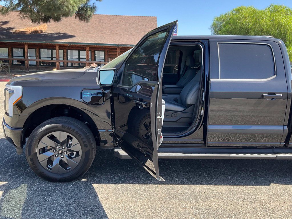 Certified 2025 Ford F150 Lightning Flash AWD/4WD image 42