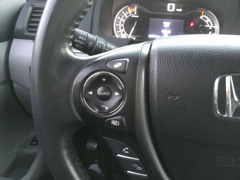 Used 2016 Honda Pilot EX-L image 19