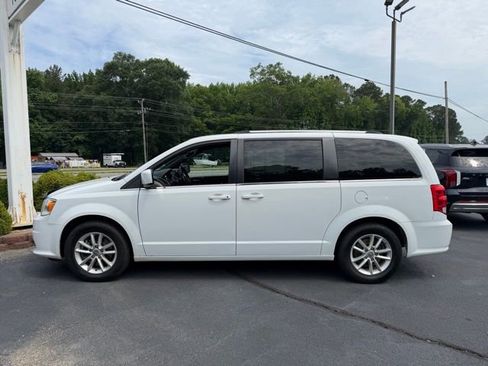 Used 2020 Dodge Grand Caravan SXT FWD image 8