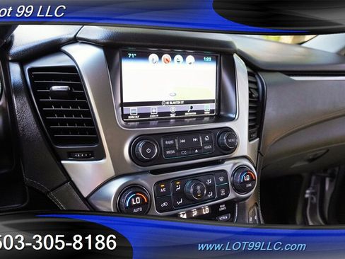 Used 2018 Chevrolet Suburban LT AWD/4WD image 24