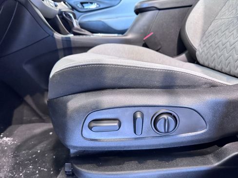 Certified 2022 Chevrolet Equinox LS w/ LS Convenience Package image 23