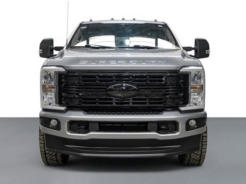 Used 2023 Ford F350 XLT w/ 360-Degree Camera Package AWD/4WD image 3
