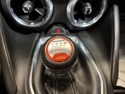 Used 2021 Chevrolet Camaro SS RWD image 27