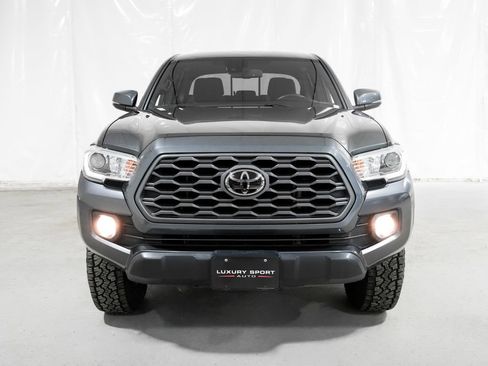 Used 2021 Toyota Tacoma TRD Off-Road AWD/4WD image 5