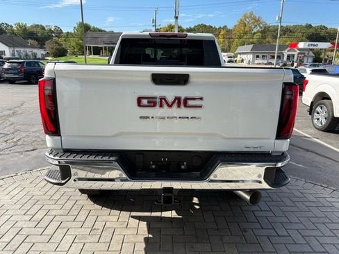 New 2026 GMC Sierra 2500 SLT image 10