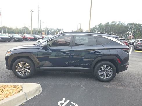 Certified 2022 Hyundai Tucson Blue w/ Cargo Package image 17