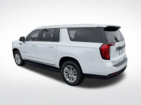 Used 2023 GMC Yukon XL SLT w/ SLT Premium Package AWD/4WD image 7