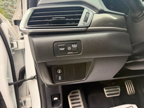 Used 2022 Honda Accord Sport image 13
