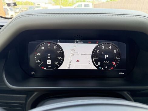 Used 2021 Land Rover Defender 110 X-Dynamic HSE image 33