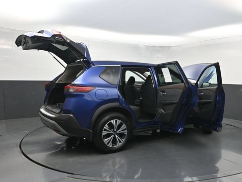Used 2023 Nissan Rogue SV FWD image 36