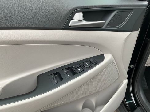 Used 2019 Hyundai Tucson Value w/ Cargo Package AWD/4WD image 17