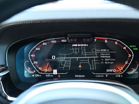 Certified 2022 BMW M550i xDrive w/ Executive Package image 15